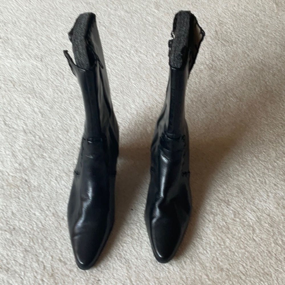 Black boots